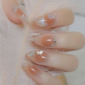Fake nails